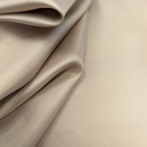 AV Hrm Twill Silk 100cm Champaigne