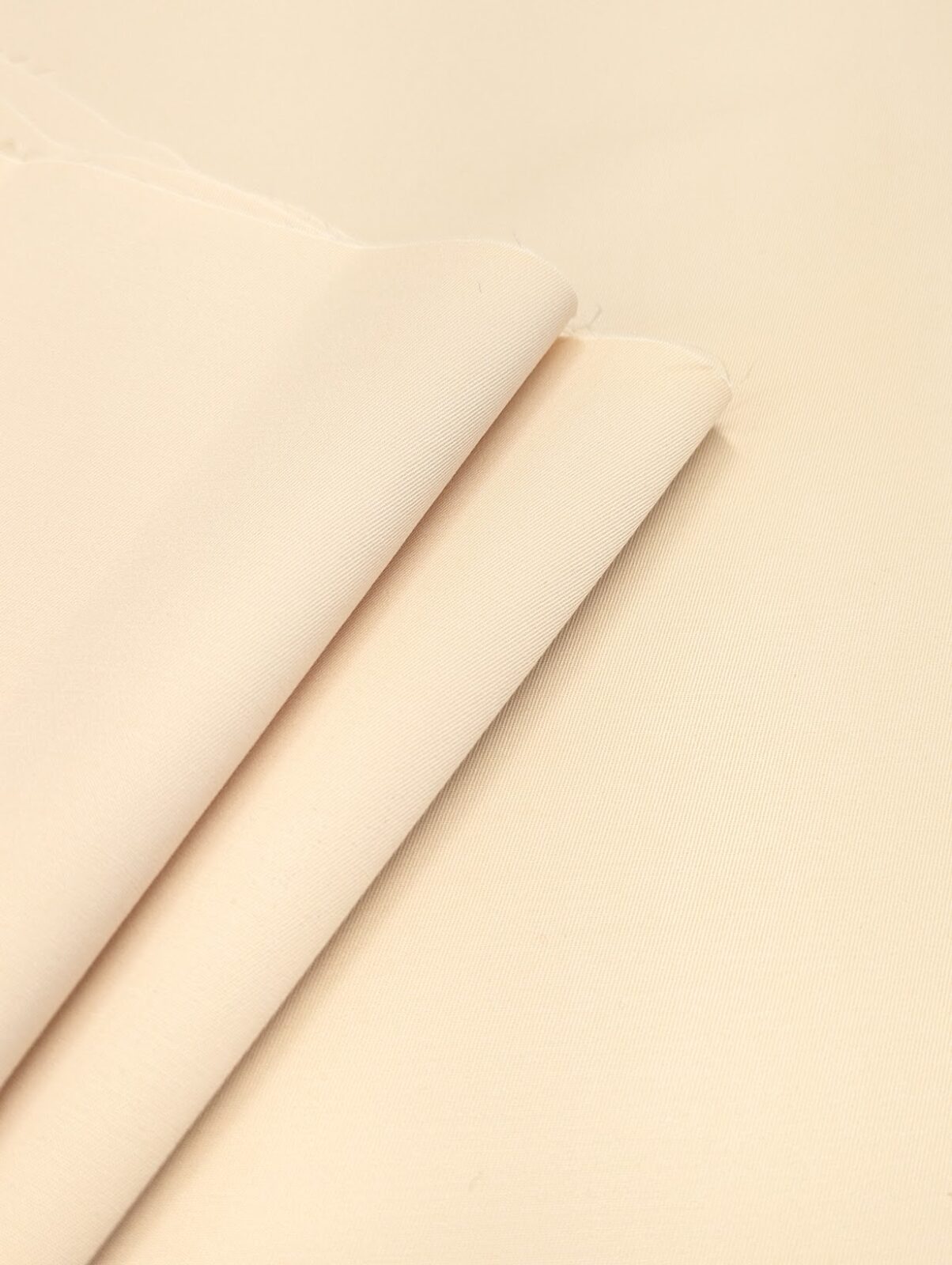 AV H Cotton Twill Solid Ivory