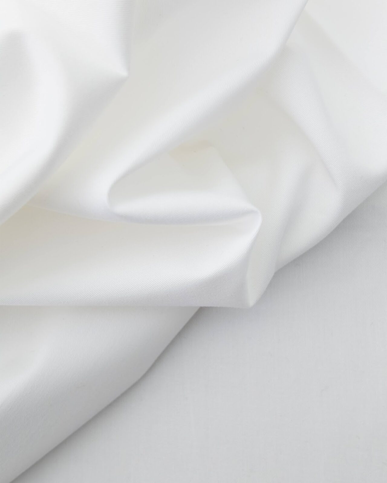 TXT Cotton Stretch Suiting White
