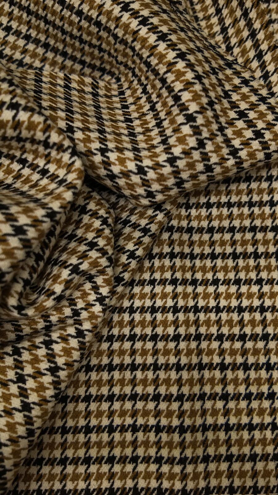 AV Wool Cotton Stretch Suiting Tweed Houndtooth Black Mustard
